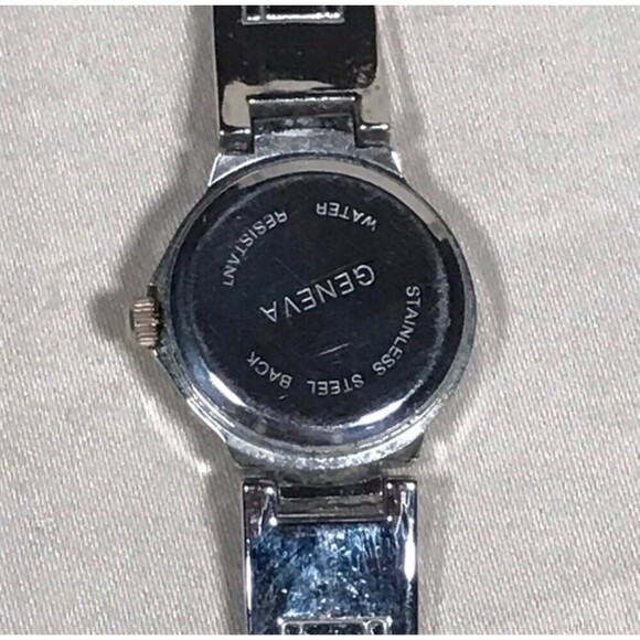 Vintage Women’s Geneva Wrist Watch - Picture 5 of 6